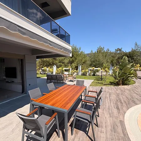 Villa Canyon Goeynuek Kemer With Pool