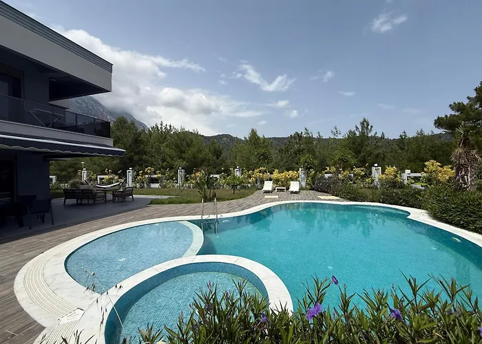 Canyon Göynük Kemer With Pool *
