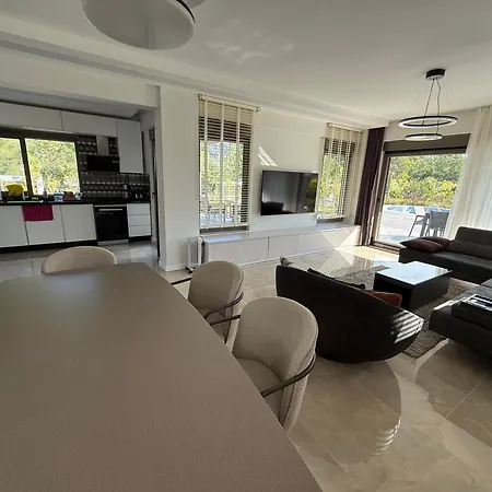 Villa Canyon Goeynuek Kemer With Pool Antalya