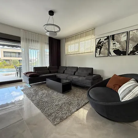 Villa Canyon Goeynuek Kemer With Pool *