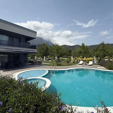 Canyon Goeynuek Kemer With Pool Villa