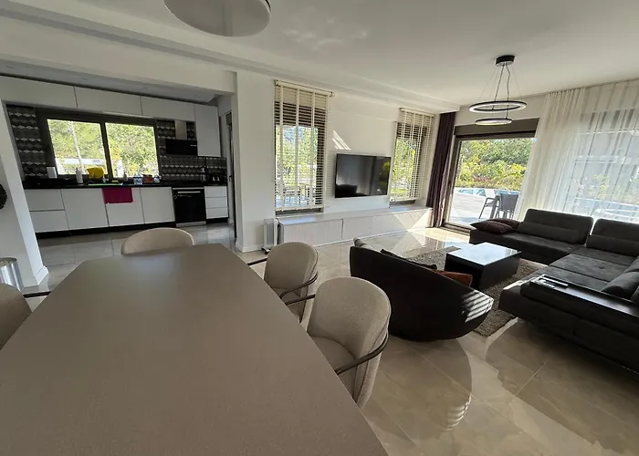 Villa Canyon Goeynuek Kemer With Pool Antalya