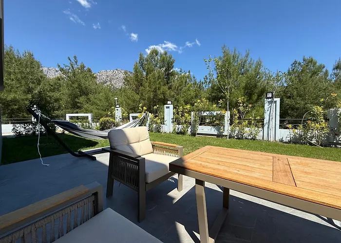 Canyon Goeynuek Kemer With Pool Villa