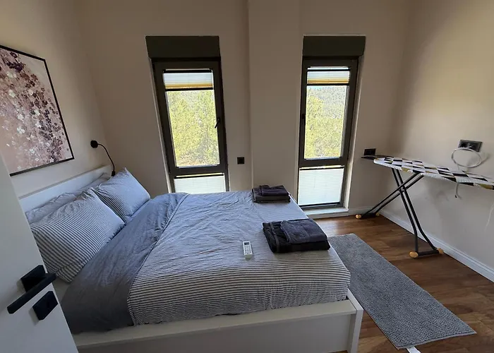 Canyon Goeynuek Kemer With Pool Villa