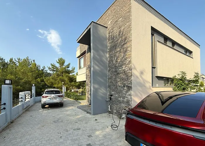 Canyon Goeynuek Kemer With Pool Villa