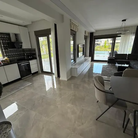 Canyon Goeynuek Kemer With Pool