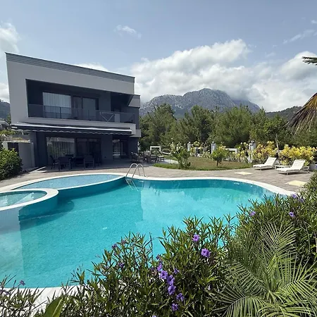 Canyon Goeynuek Kemer With Pool