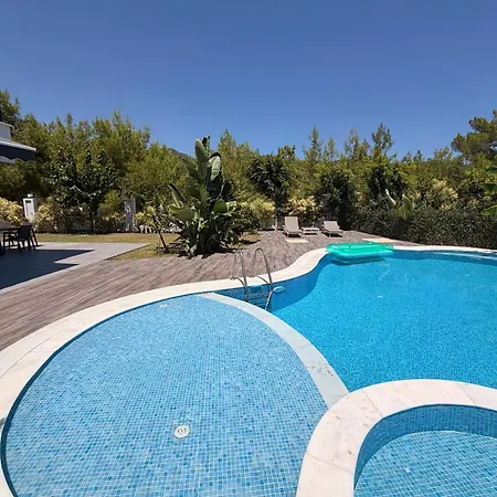 Canyon Goeynuek Kemer With Pool 别墅 *