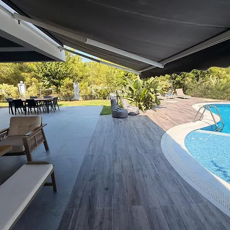 Canyon Göynük Kemer With Pool Villa