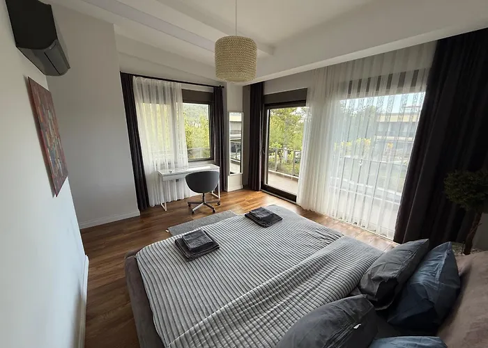 Canyon Göynük Kemer With Pool Villa