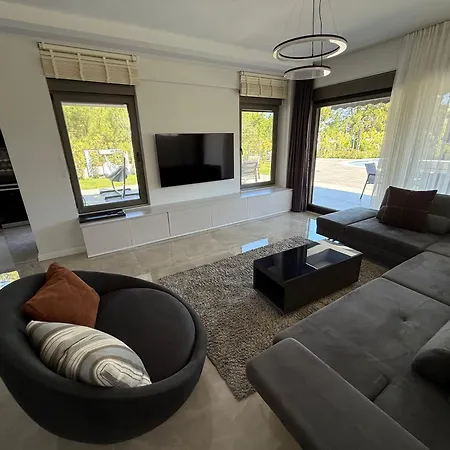 Canyon Göynük Kemer With Pool Villa