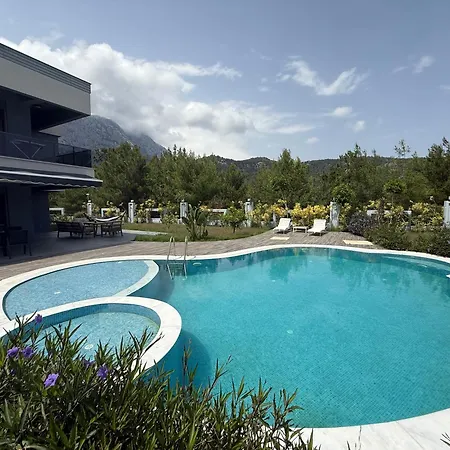 빌라 Canyon Goeynuek Kemer With Pool 안탈리아