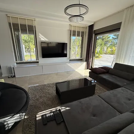 Вилла Canyon Goeynuek Kemer With Pool *