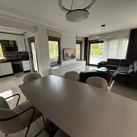 Canyon Goeynuek Kemer With Pool Вилла *