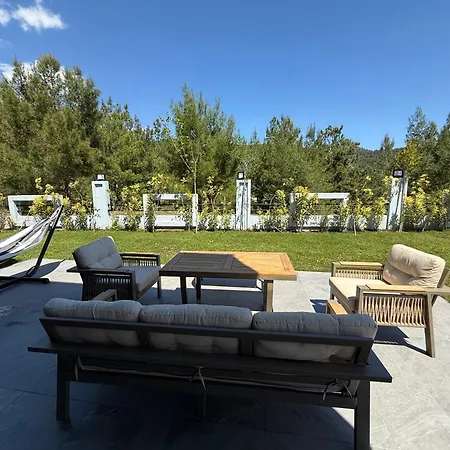 Canyon Goeynuek Kemer With Pool Анталья