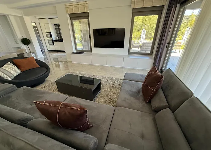 Canyon Goeynuek Kemer With Pool *